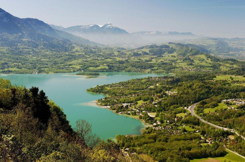 Ibis Budget Chambery Sud Challes Les Eaux Экстерьер фото