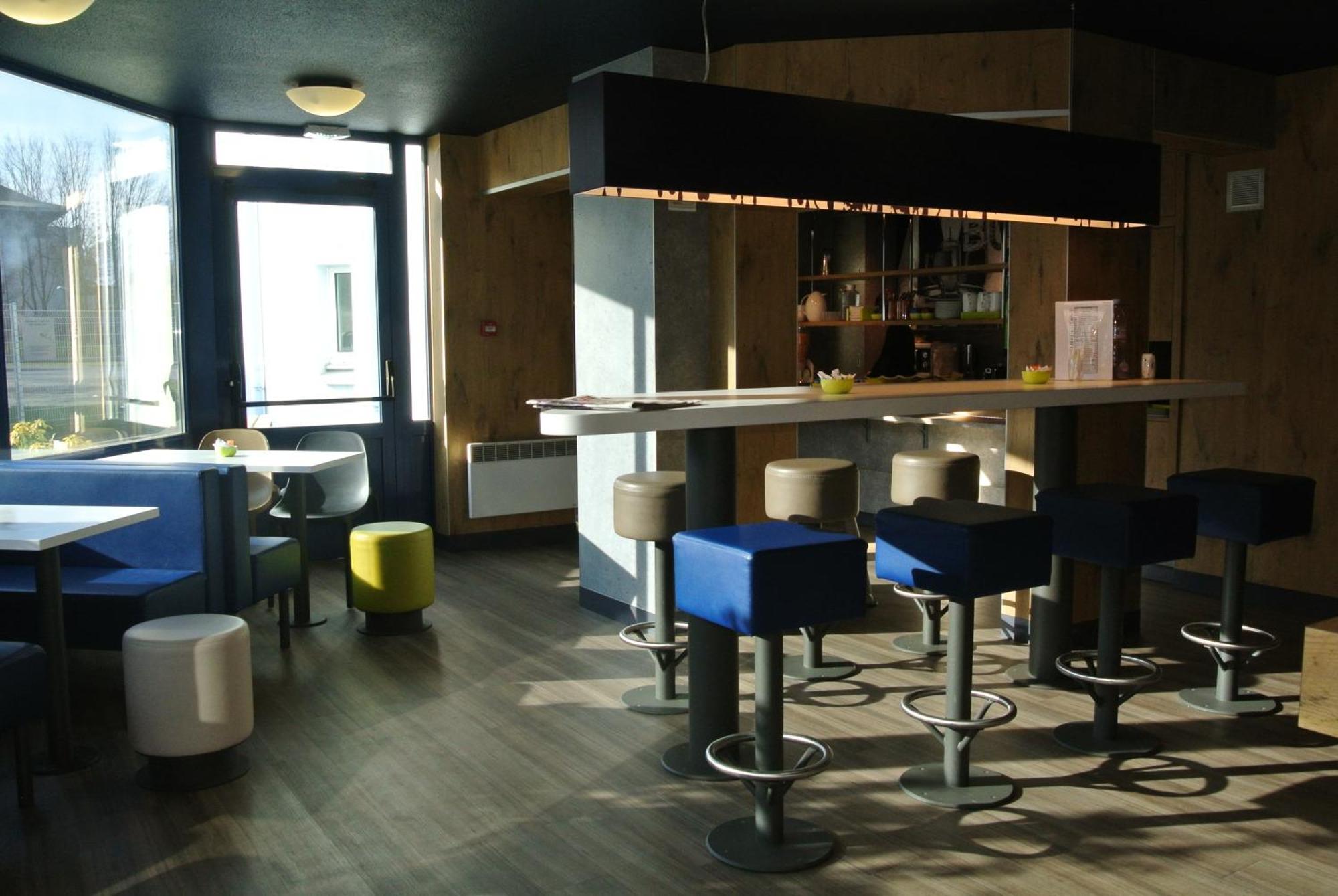 Ibis Budget Chambery Sud Challes Les Eaux Экстерьер фото