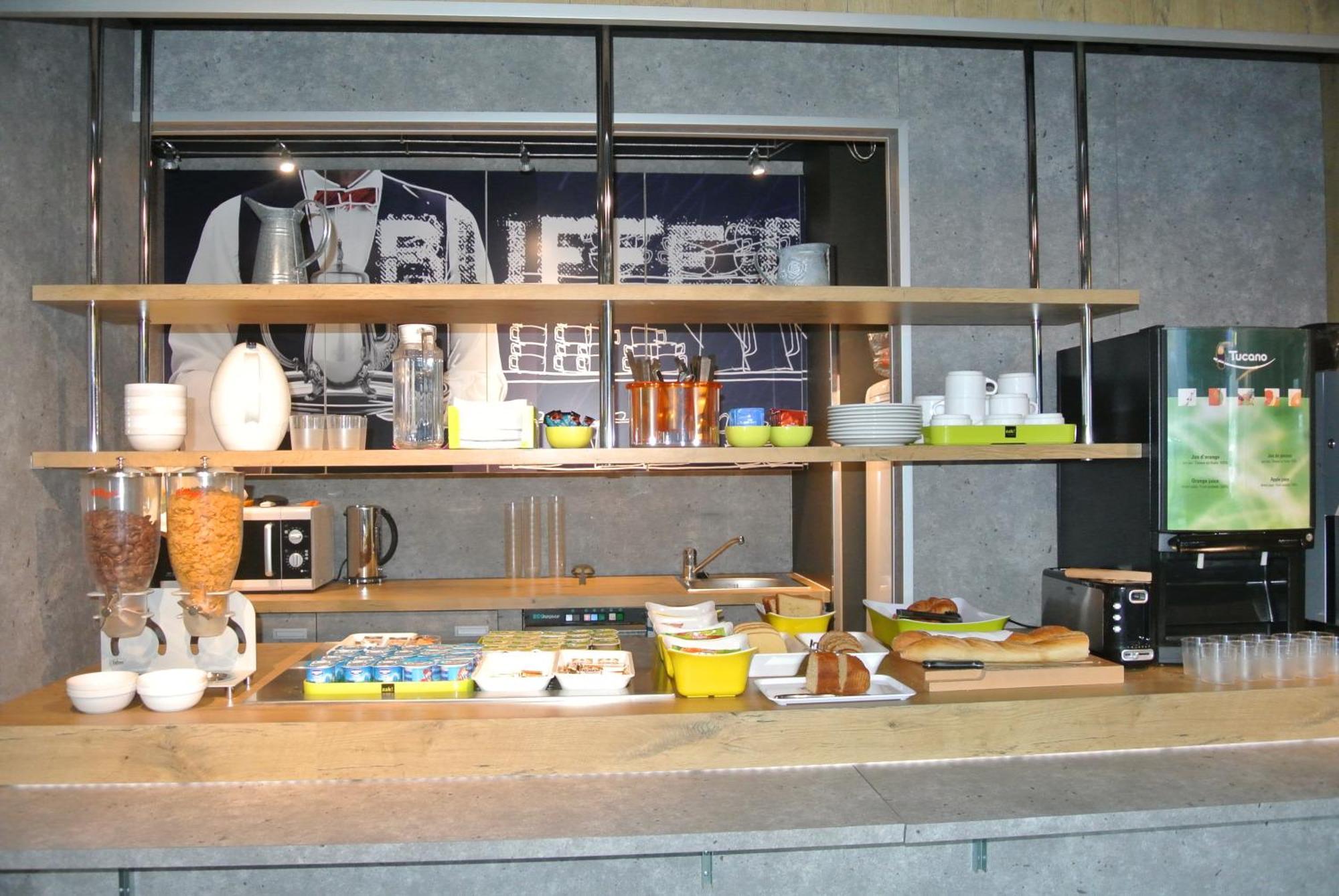 Ibis Budget Chambery Sud Challes Les Eaux Экстерьер фото