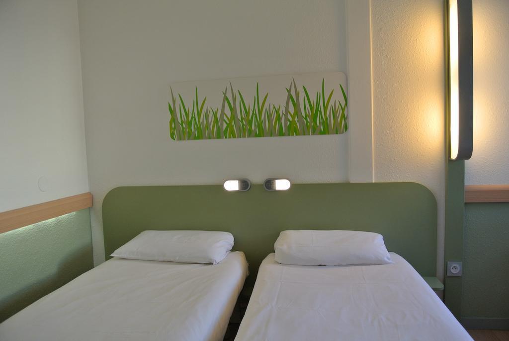 Ibis Budget Chambery Sud Challes Les Eaux Экстерьер фото