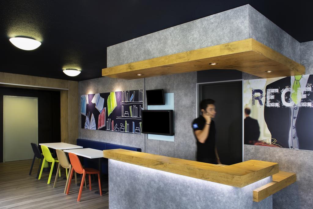 Ibis Budget Chambery Sud Challes Les Eaux Экстерьер фото