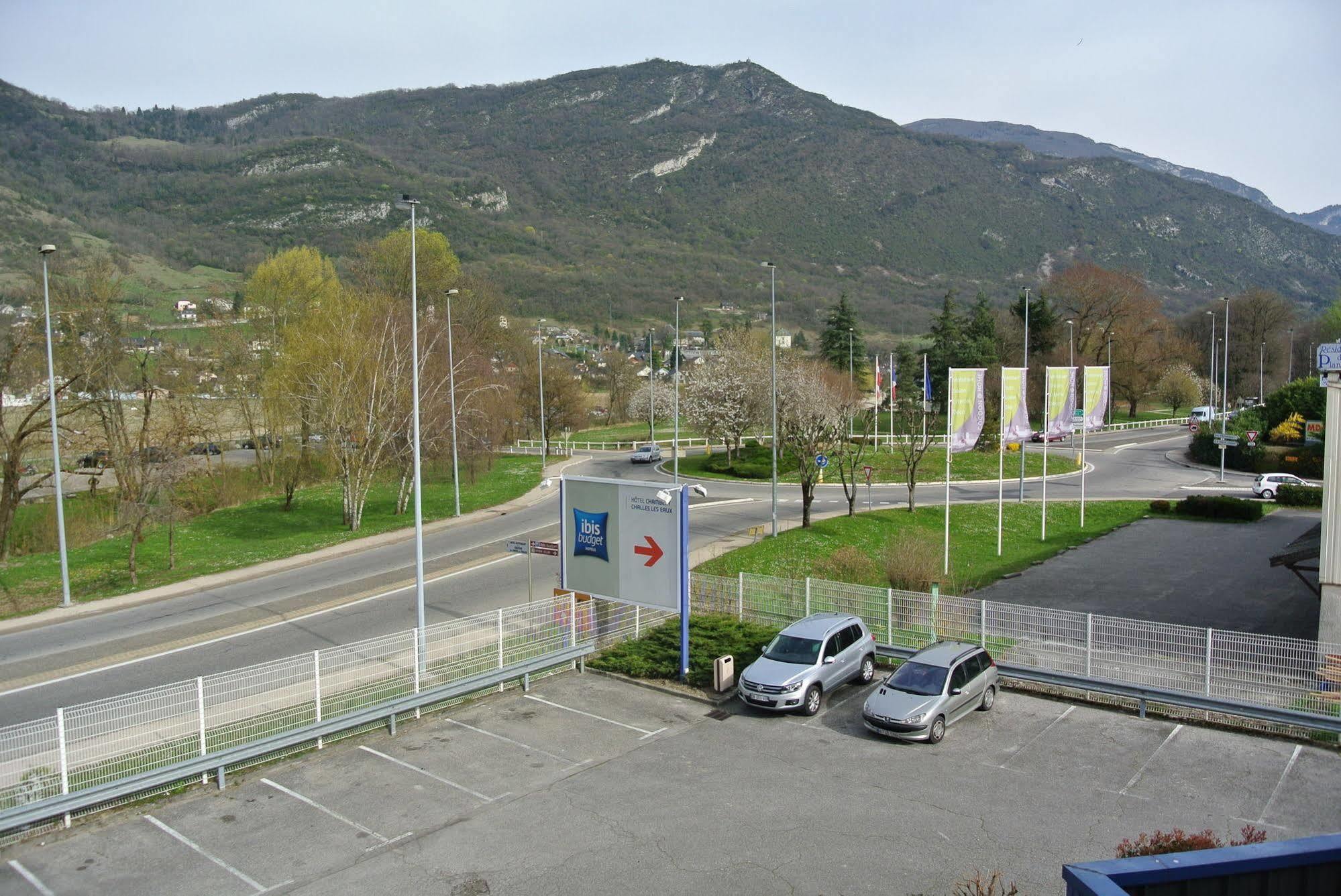 Ibis Budget Chambery Sud Challes Les Eaux Экстерьер фото